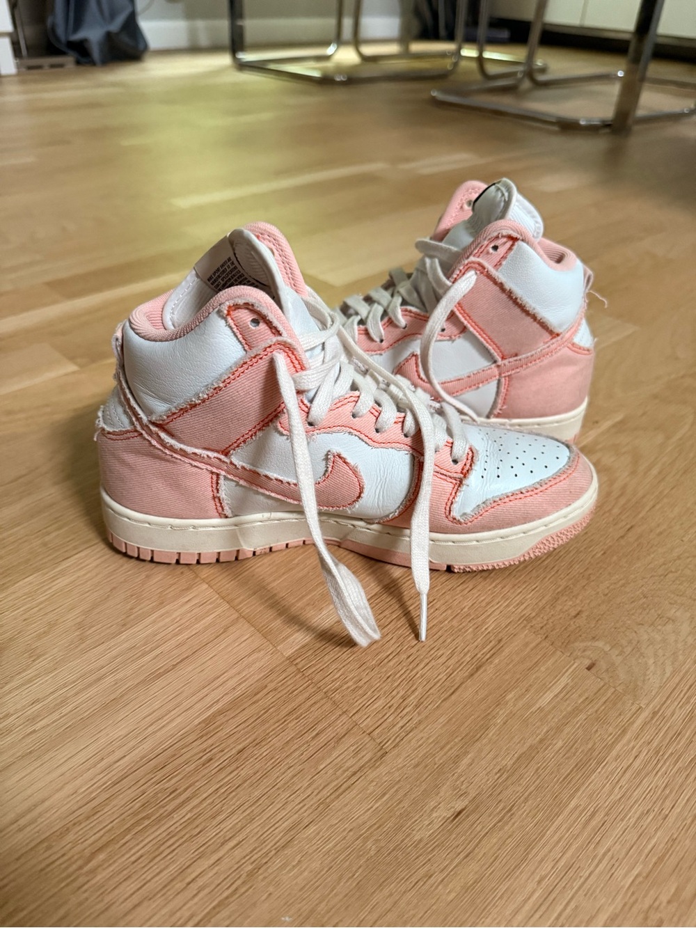 Nike High-Top Sneakers in White and Light Pink